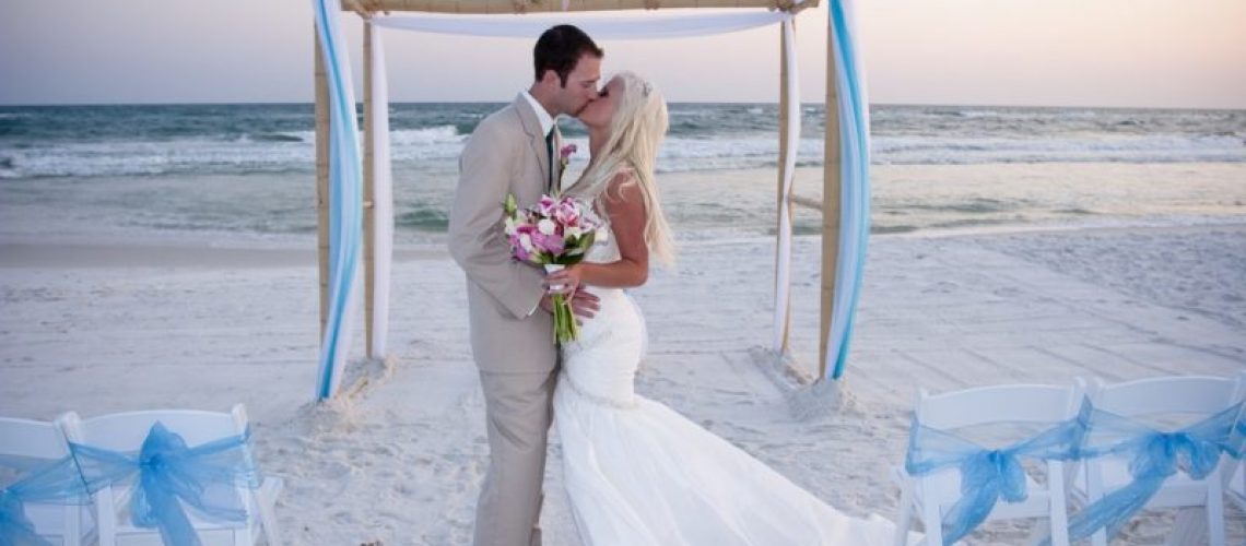 5 Beach Wedding Color Palettes To Consider For Your Big Day