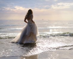 Tips on How to Take Perfect Beach Wedding Photos